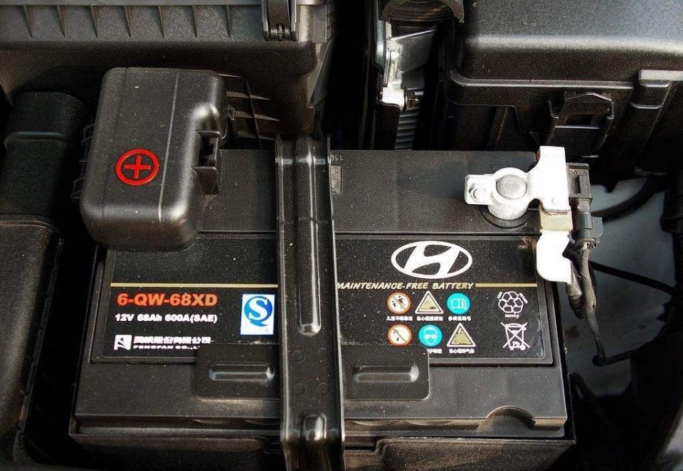 如何匹配汽车蓄电池(如何匹配汽车蓄电池的电压)
